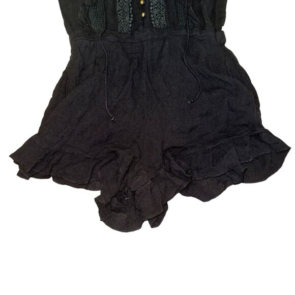 Cleobella Romper Womens Size S Black Sleeveless Ruffle Lace Button Front Pockets - Picture 6 of 9